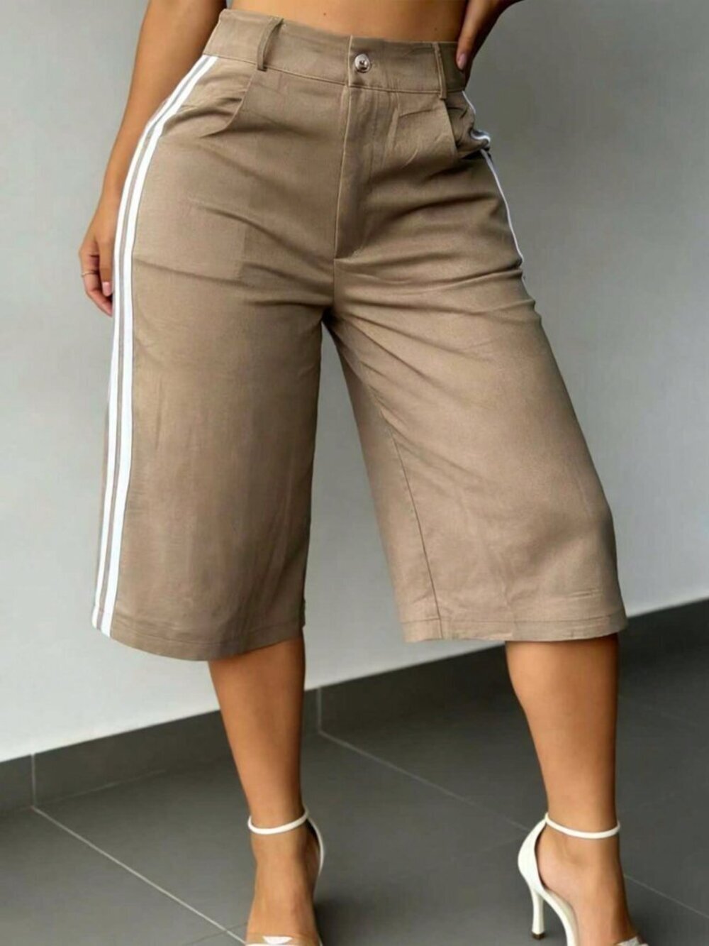 Khaki Casual Women's Woven Bermuda Shorts